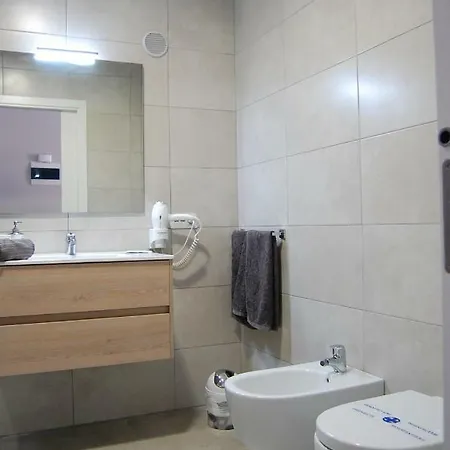 Paradise Court 25 Wifi Pool * 아데제